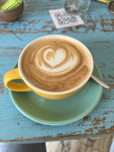 Opinii despre Casa Hulpe - Café de Especialidad în Puerto Madryn - Gastronomía y hostelería