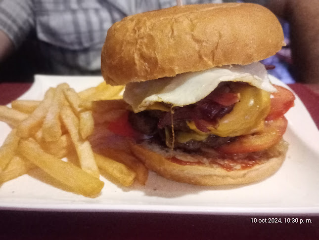 Av. López y Planes 6822, N3301FPD Posadas, Misiones