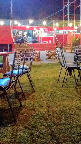 Las Moras Restó Bar