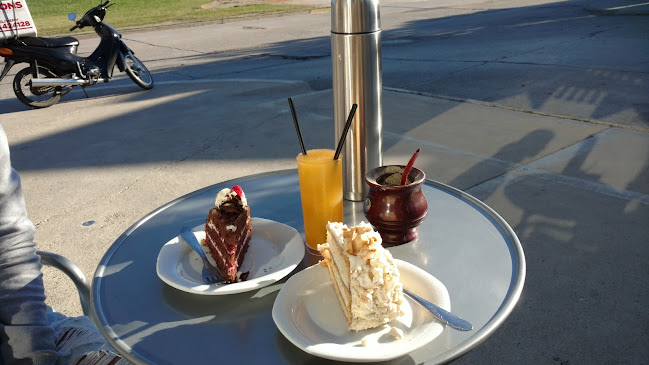 Isidro Lobo 778, R8332 Gral. Roca, Río Negro