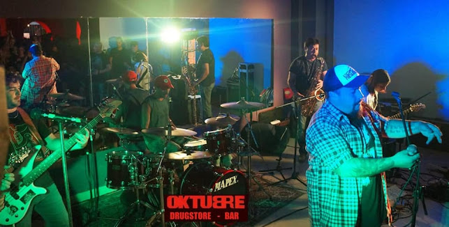 Opinii despre Oktubre Drugstore Bar în Santa Fe de la Vera Cruz - Gastronomía y hostelería