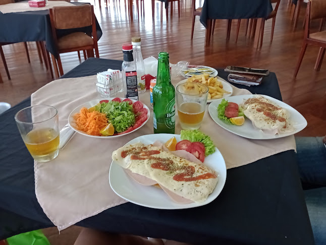 Opinii despre Hangar 9 Resto Bar în Posadas - Gastronomía y hostelería