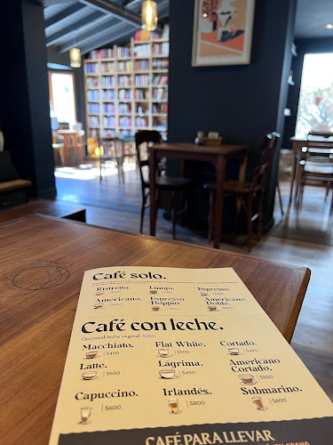 Av. Julio Argentino Roca 681, U9120 Puerto Madryn, Chubut