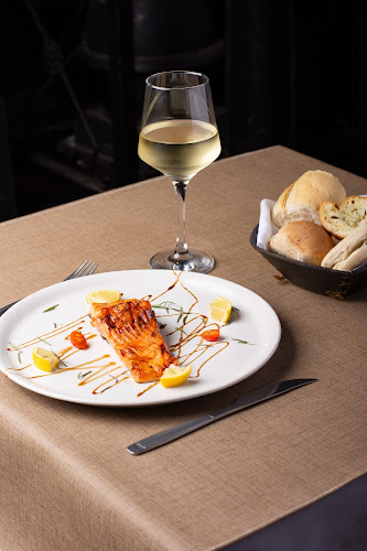 Av. León Gallardo 350, B1662 Muñiz, Provincia de Buenos Aires