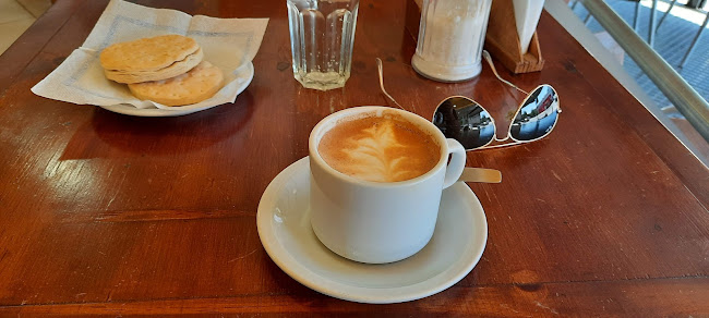 Opinii despre Berlina Café în San Miguel de Tucumán - Gastronomía y hostelería