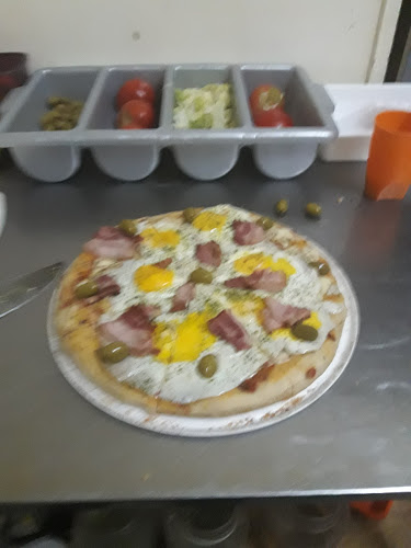 Pizzas Empanadas Zeus Pizzeria Hamburguesas - Gastronomía y hostelería