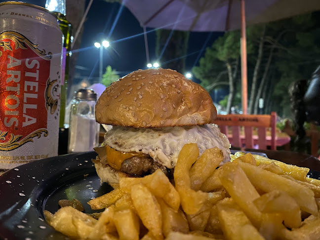 Opinii despre Los Pinos Café Bar în Necochea - Gastronomía y hostelería