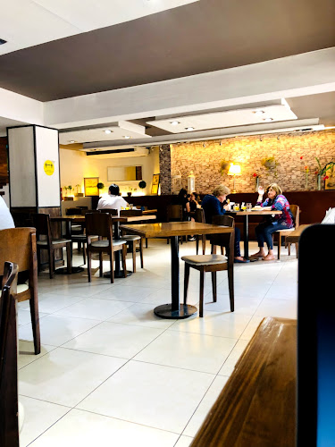 Comentarii opinii despre Ernestina