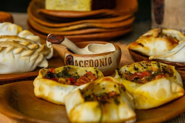 Comentarii opinii despre Macedonio Bar