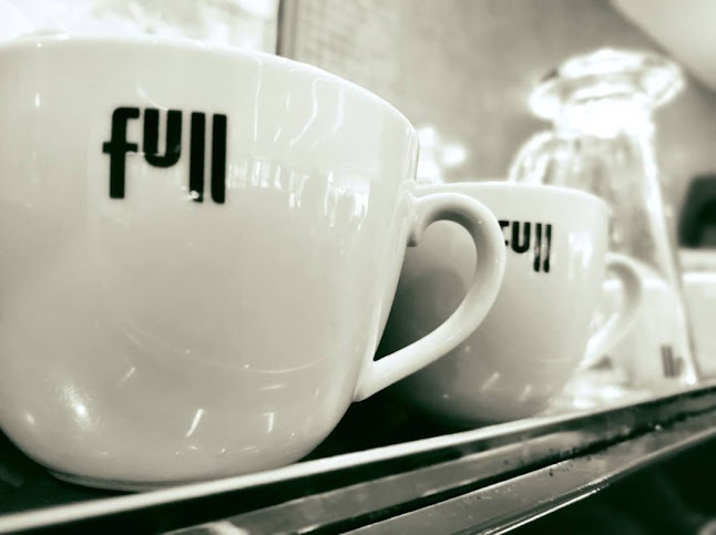 Comentarii opinii despre Full • YPF 3GEN S.A .