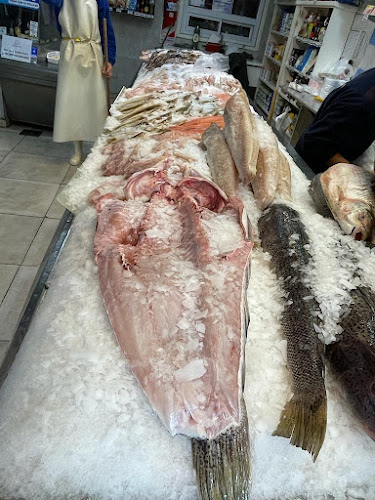 Comentarii opinii despre Pescadería y Marisquería Moreno
