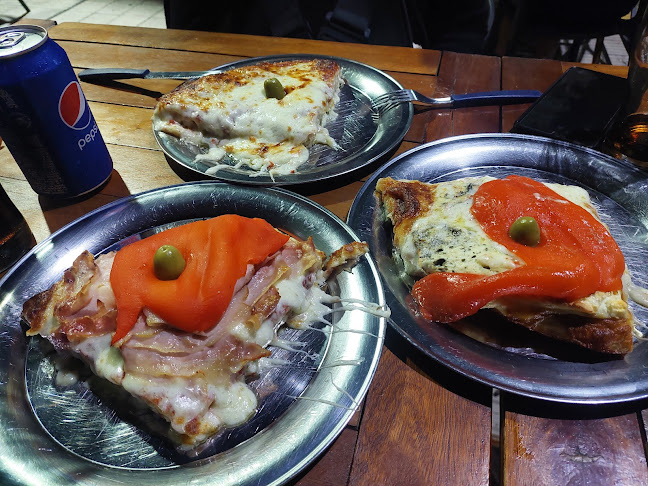 Av. Alberdi 401 bis, S2000 Rosario, Santa Fe