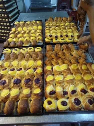 Opinii despre Panadería y Confitería La Familia în Posadas - Gastronomía y hostelería