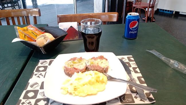 Comentarii opinii despre La Favrika Del Bajo Cafeteria