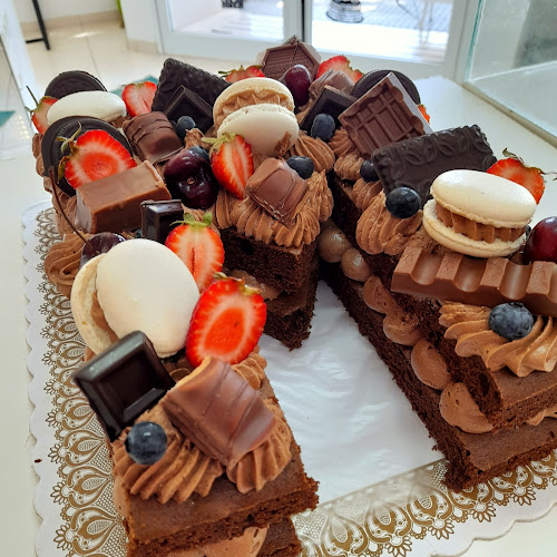 Opinii despre Diego Córdoba pastelería în Gral. Pico - Gastronomía y hostelería