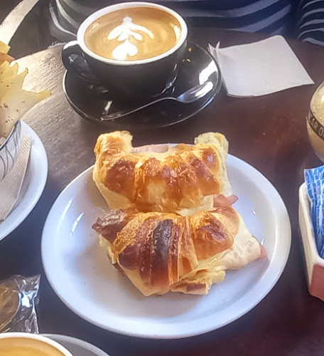 El Nazareno: Fábrica Familiar de Alfajores y Especialidades. - Córdoba