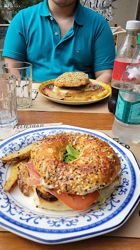 Italia 414, B1638 Vicente López, Provincia de Buenos Aires