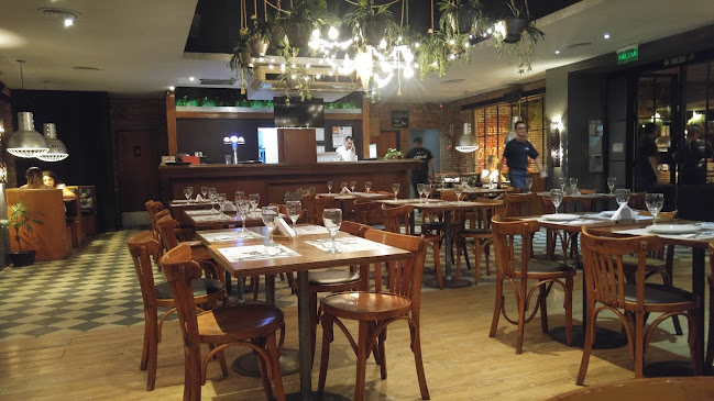 Pizza Zeta Parque Sarmiento Restaurante - Córdoba