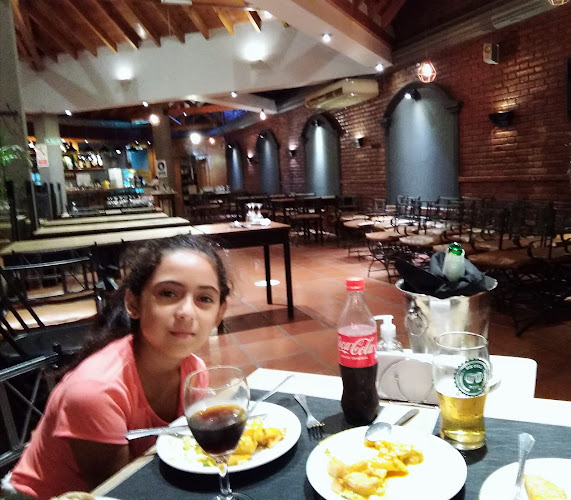 Avenida de Circunvalación, Lateral Oeste 261 sur, J5400 San Juan