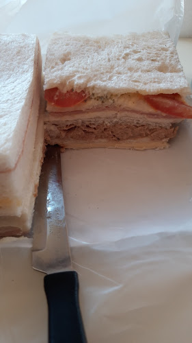 Comentarii opinii despre Panadería y Confitería Lucca S.R.L.