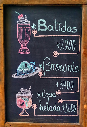 Opinii despre Heladería Di Roma Rivadavia în Rivadavia - Gastronomía y hostelería