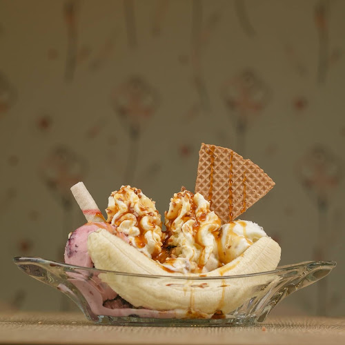 Comentarii opinii despre Amoratto Panes, Helados & Café