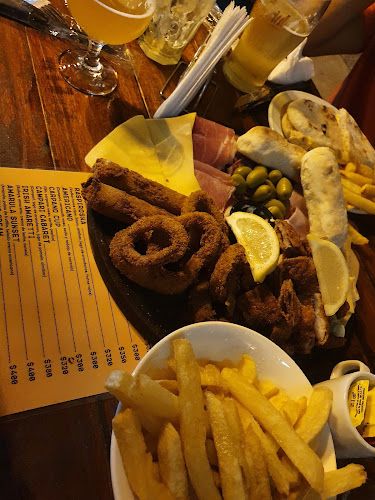 Opinii despre Las Piedras Irish Pub în Paraná - Gastronomía y hostelería