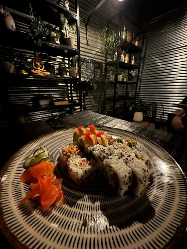 Nómades Sushi Bar & Restaurante Gourmet - Gastronomía y hostelería