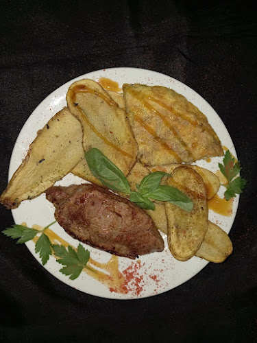 Opinii despre Vikingos pooll restobar în Mercedes - Gastronomía y hostelería