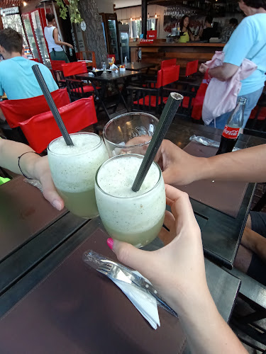 Comentarii opinii despre Los Pinos Café Bar