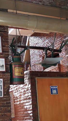 Av. Pellegrini 2792, S2000QDS Rosario, Santa Fe, Argentina