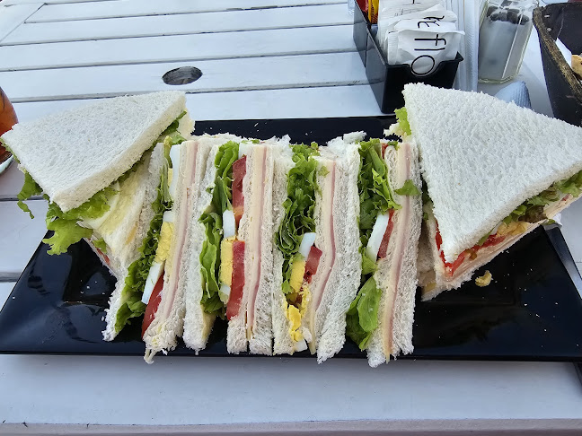 Opinii despre Flora Sunset Bar. în Rosario - Gastronomía y hostelería