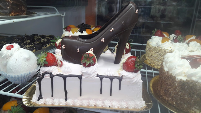 Panadería & Confitería "Josefina" - El Jagüel