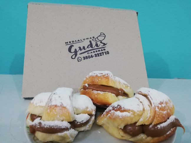 Gudis medialunas caseras