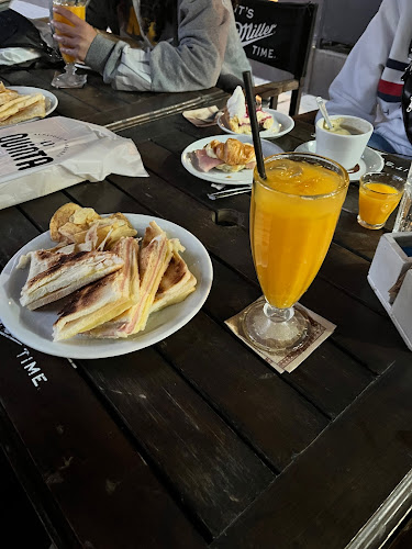 Comentarii opinii despre PARIS PETIT BAR RESTAURANTE