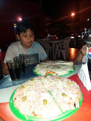 Panchos Y Pizzeria El Aguila - La Rioja