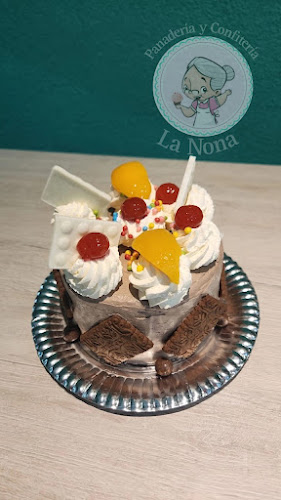 Comentarii opinii despre ''La Nona'' Panadería y Confitería