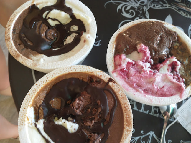 Via Villate - Helados y café