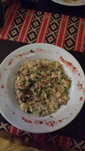 Pavarotti Restaurante Bodega - Gastronomía y hostelería