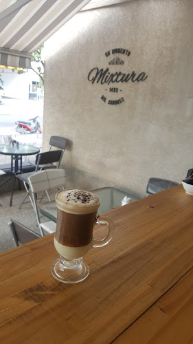 Av. del Bicentenario de la Batalla de Salta 1493, A4400 Salta