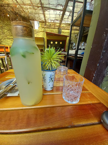 López May, Pulpería - Gastronomía y hostelería