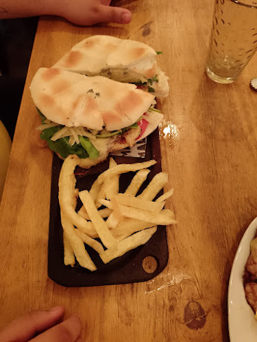 Comentarii opinii despre Malu Resto Bar