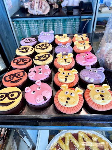 Confiteria Y Panaderia Santa Rosa - Gastronomía y hostelería