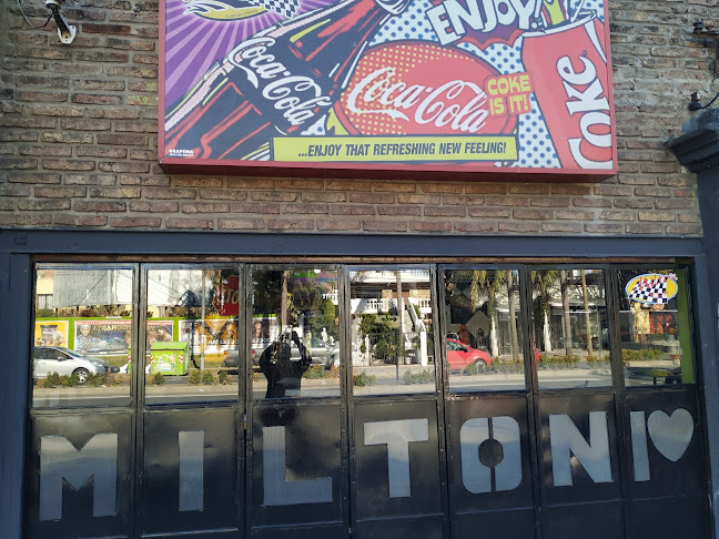 MILTON, Comida Urbana