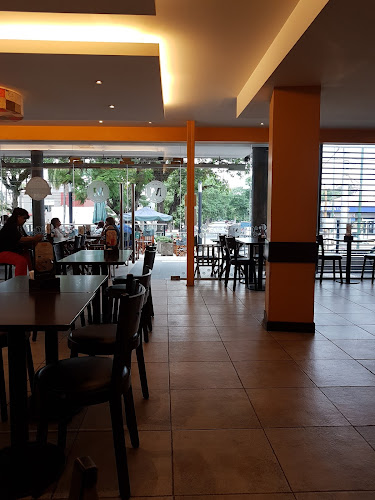 Av. Aconquija 1591 Local 13, T4107 Yerba Buena, Tucumán