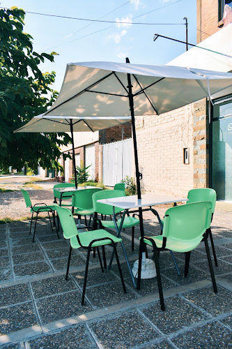 HELADERIA Y CAFÉ "LIMON Y CHOCOLATE"