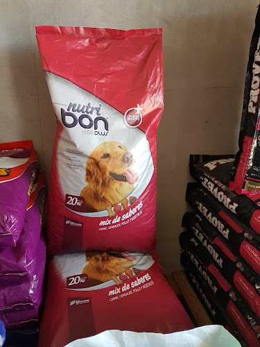 Francisco Beiro 1496, Galeria Paseo de Los Arboles, B1664 GRAN BOURG pdo. malvinas argentinas, Provincia de Buenos Aires