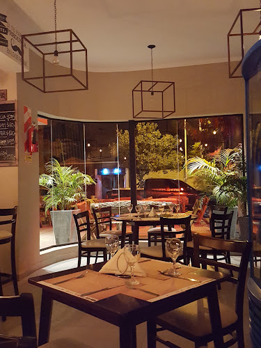 Comentarii opinii despre Roque House