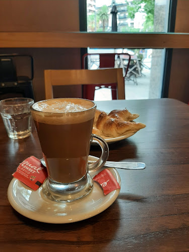 Comentarii opinii despre Benoit Cafeteria