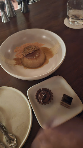 C. Colón 501, Miraflores 15074, Perú